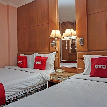 OYO 671 Hotel Capitol Jakarta Exterior foto